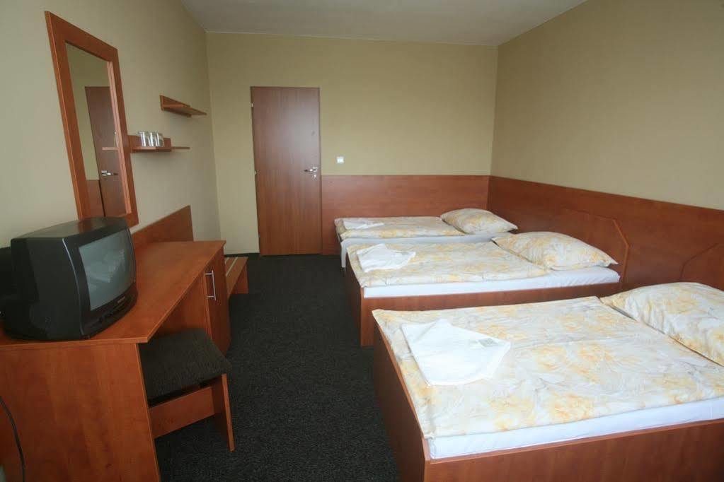 Hotel Panorama Teplice Buitenkant foto